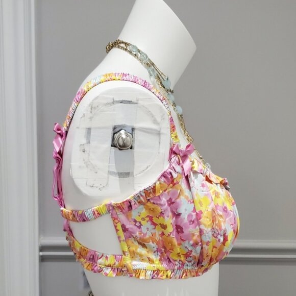 FOR LOVE AND LEMONS- Punch Satin Ruffled Cutout Bow Bralette-NWT - Picture 7 of 15